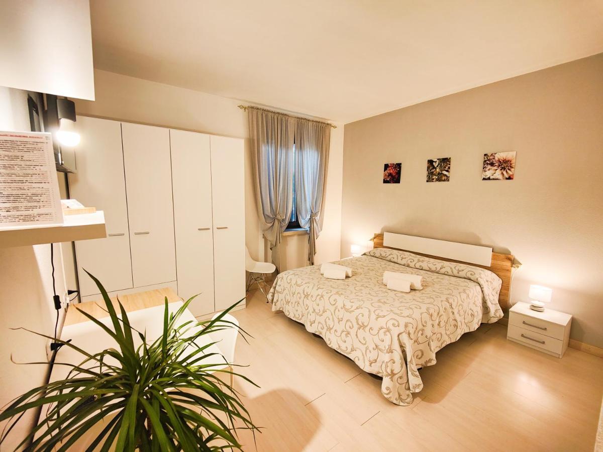 Albergo B&B Tenesi Манерба-дель-Гарда Екстер'єр фото