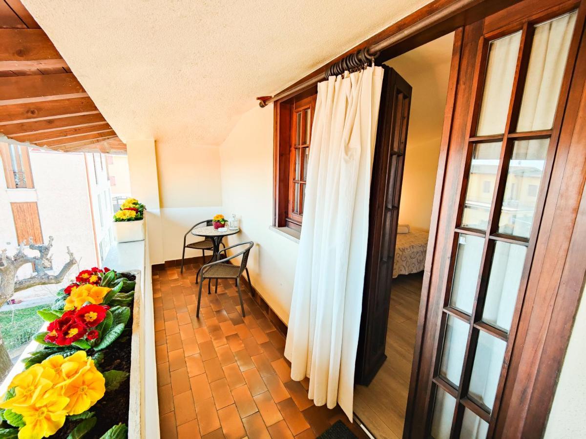 Albergo B&B Tenesi Манерба-дель-Гарда Екстер'єр фото