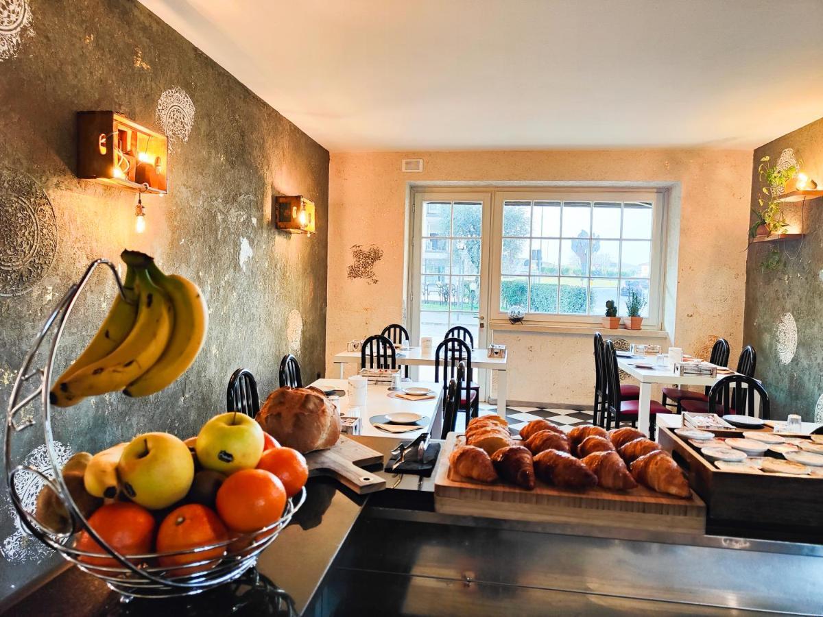 Albergo B&B Tenesi Манерба-дель-Гарда Екстер'єр фото