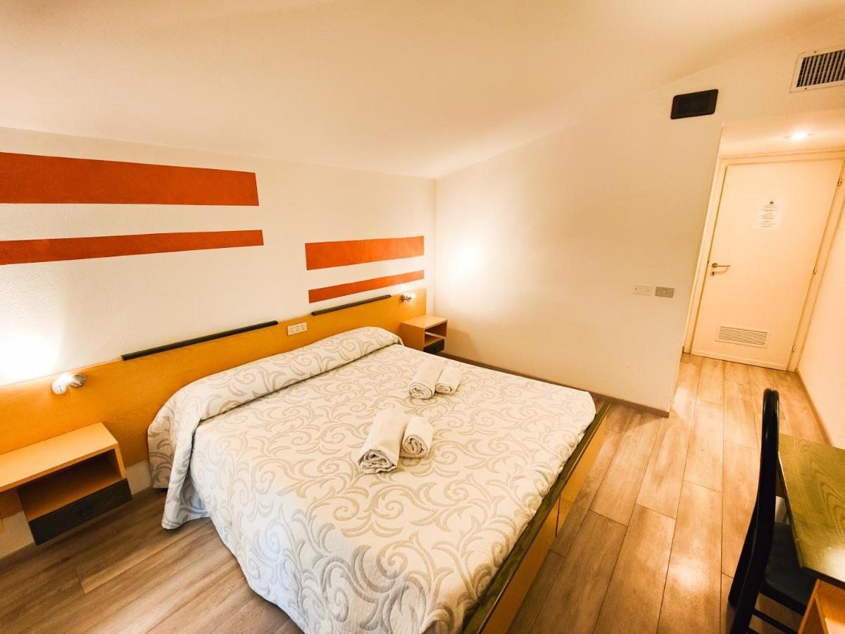 Albergo B&B Tenesi Манерба-дель-Гарда Екстер'єр фото